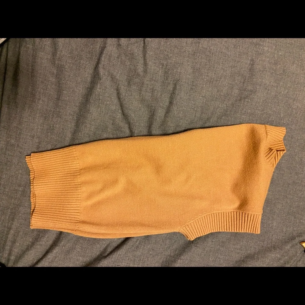 Stylish pull-over - Picture 4 of 4
